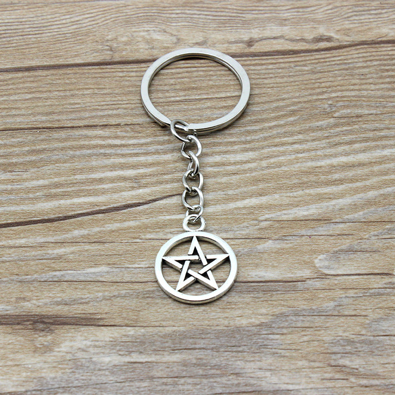 Five-pointed star pendant keychain